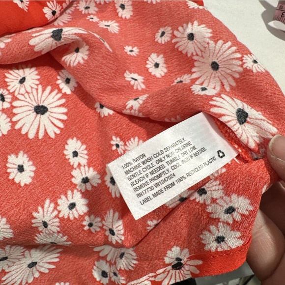NWT $45 RIXO for Target [ 2 ] Floral Puff Sleeve Swing‎ Dress in Red Daisy - Picture 4 of 15